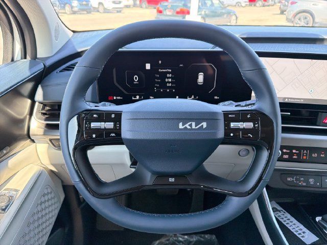 New 2027 Kia Carnival SX w/ Dark Edition Package FWD image 10