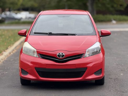 Used 2014 Toyota Yaris L image 4