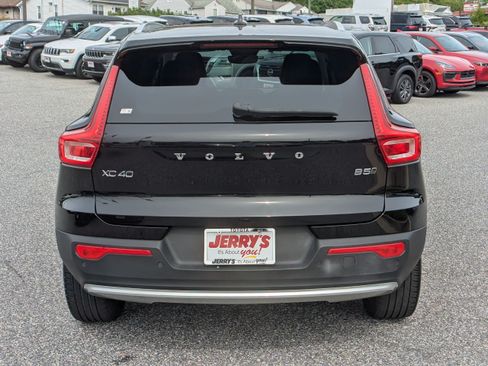 Used 2023 Volvo XC40 B5 Plus w/ Protection Package Premier AWD/4WD image 7