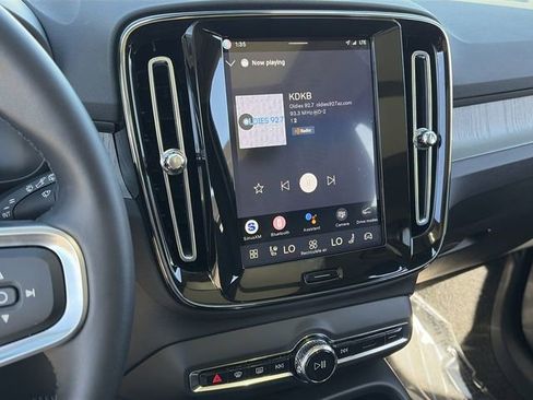 New 2025 Volvo XC40 B5 Plus w/ Climate Package image 22