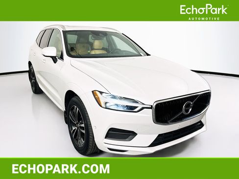 Used 2018 Volvo XC60 T5 Momentum w/ Convenience Package AWD/4WD image 1