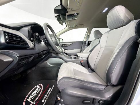 Used 2023 Subaru Outback Premium AWD/4WD image 19