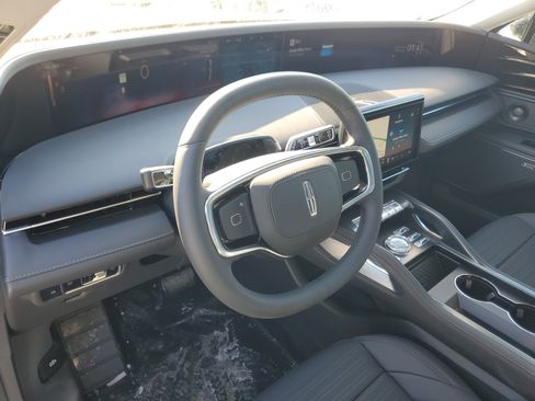 New 2026 Lincoln Nautilus Reserve w/ Jet Appearance Package image 13