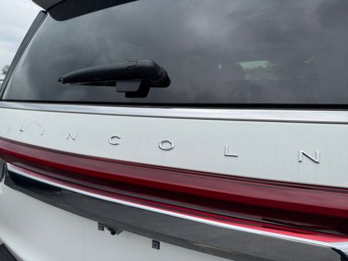 New 2024 Lincoln Navigator L Reserve image 18