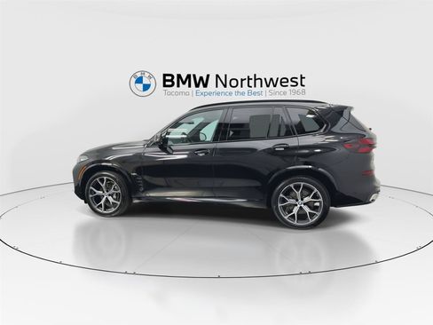 Used 2024 BMW X5 xDrive40i w/ M Sport Package AWD/4WD image 11