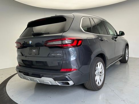 Used 2022 BMW X5 sDrive40i w/ Executive Package RWD image 3