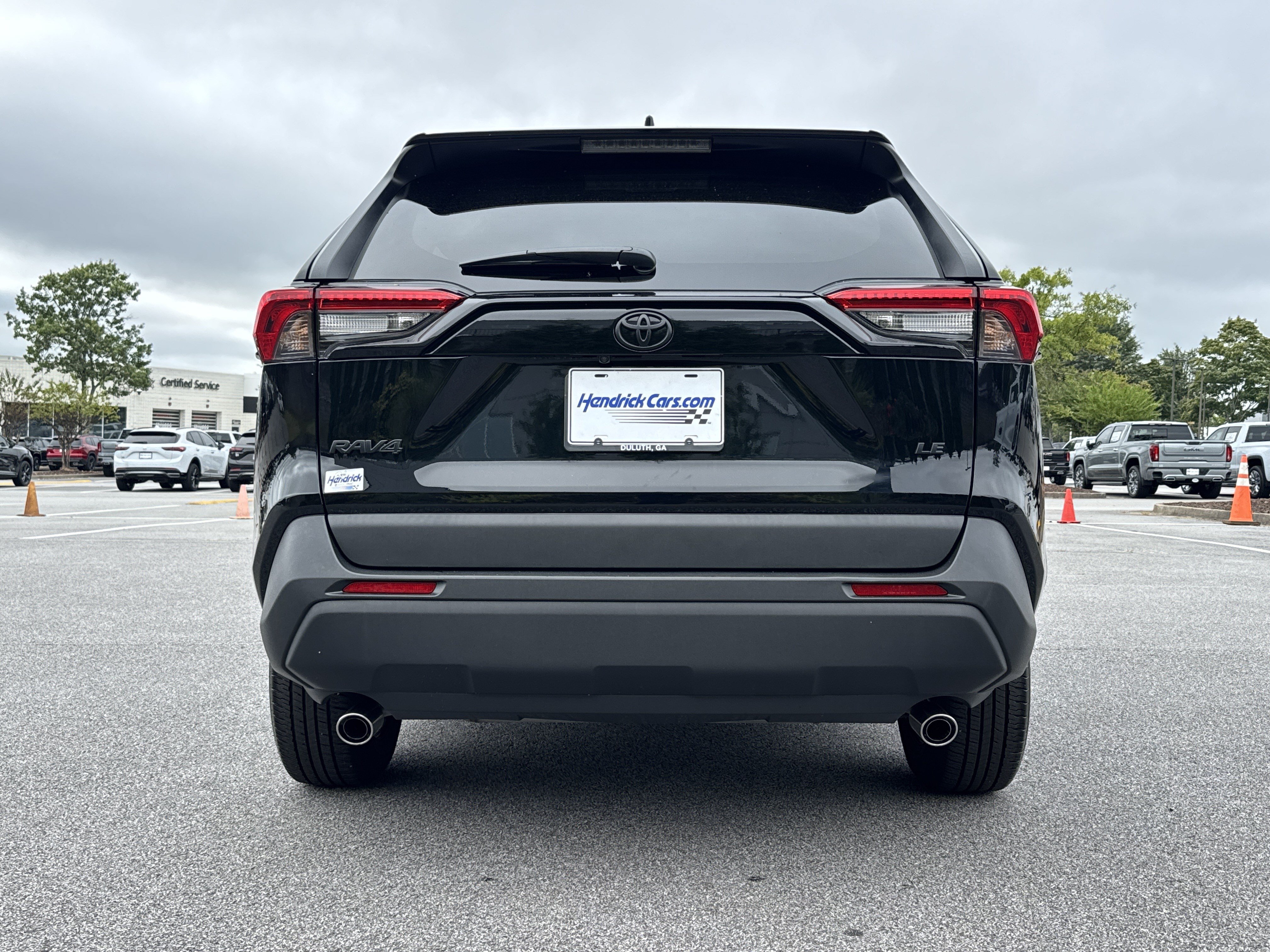 Used 2025 Toyota RAV4 LE FWD image 9