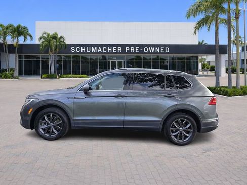 Used 2023 Volkswagen Tiguan SE FWD image 4
