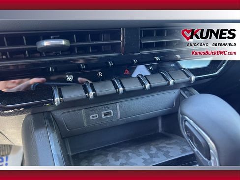 Used 2025 GMC Canyon Elevation w/ Convenience Package AWD/4WD image 28