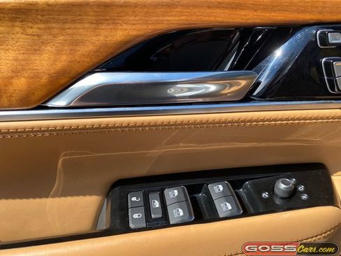 Certified 2022 Jeep Grand Wagoneer Series III w/ Rear Seat Video Group 1 AWD/4WD image 25
