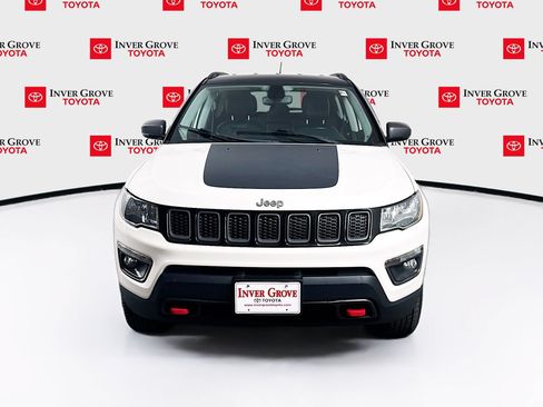 Used 2019 Jeep Compass Trailhawk w/ Cold Weather Group AWD/4WD image 2