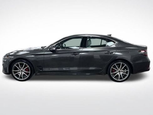 Used 2025 Genesis G70 2.5T RWD image 3