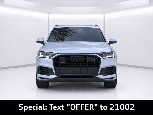 Certified 2022 Audi SQ7 Premium Plus AWD/4WD image 5