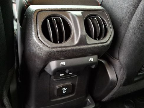 Used 2021 Jeep Wrangler Unlimited Rubicon AWD/4WD image 14