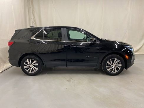 Used 2024 Chevrolet Equinox LT AWD/4WD image 9