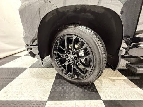 Used 2025 Chevrolet Silverado 1500 High Country w/ High Country Premium Package image 10