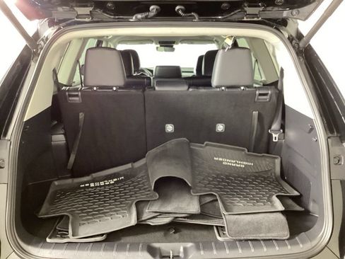 Used 2025 Toyota Grand Highlander AWD Hybrid image 28