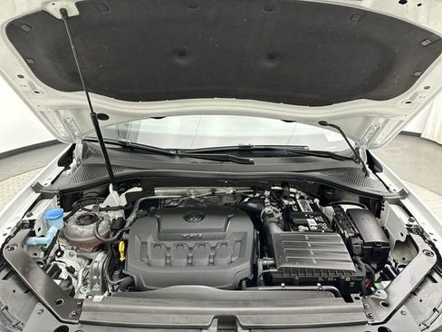 Certified 2022 Volkswagen Tiguan SE w/ Panoramic Sunroof Package image 26