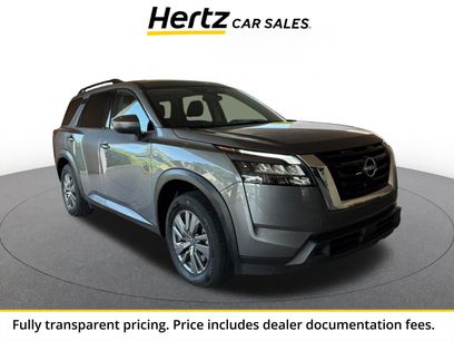 Used 2025 Nissan Pathfinder SV
