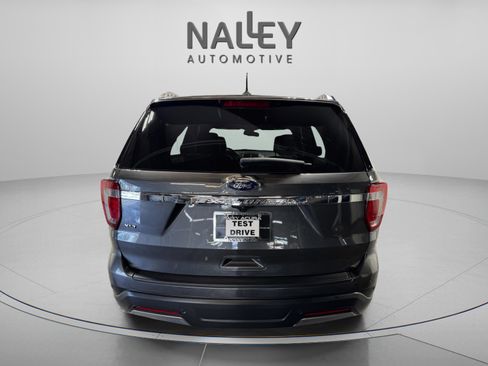 Used 2019 Ford Explorer XLT w/ Equipment Group 202A image 4