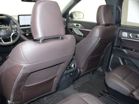 New 2026 Ford Explorer Platinum RWD image 26