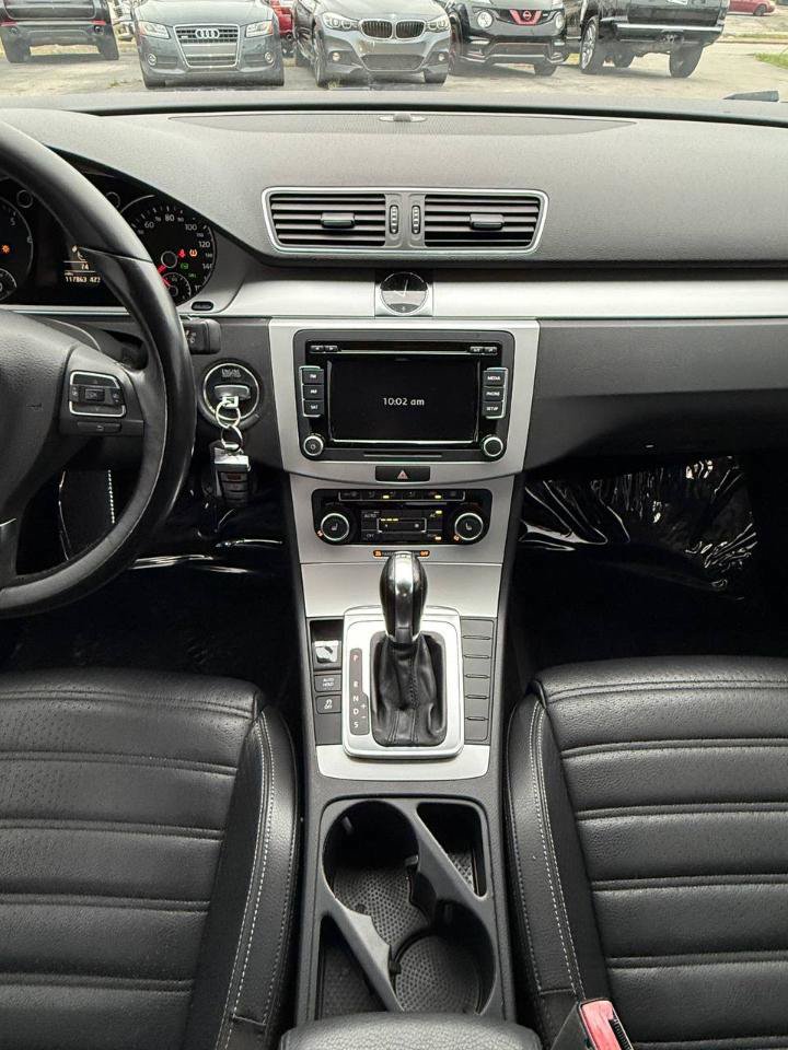 Used 2012 Volkswagen CC Sport FWD image 37
