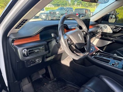 Used 2020 Lincoln Aviator Reserve w/ Equipment Group 202A AWD/4WD image 8