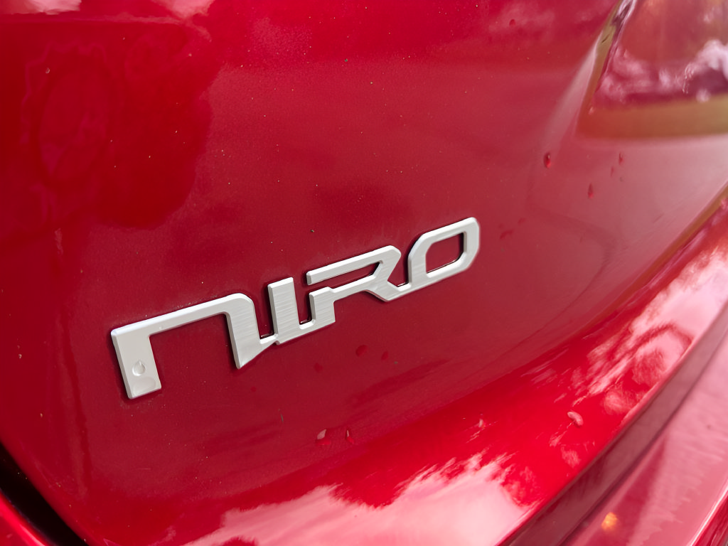 Used 2023 Kia Niro Wind w/ Wind Preserve Package FWD image 34