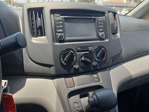 Used 2017 Nissan NV200 SV w/ Technology Package FWD image 29