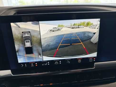 Used 2024 Chevrolet Silverado 1500 RST image 27