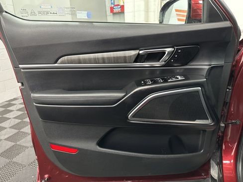 Used 2023 Kia Telluride SX Prestige image 19