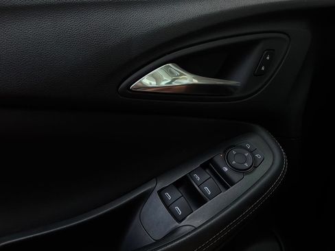 Used 2025 Buick Encore GX Preferred FWD image 19