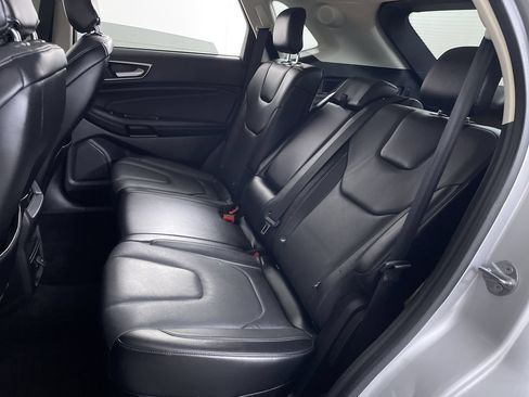 Used 2018 Ford Edge Titanium AWD/4WD image 19