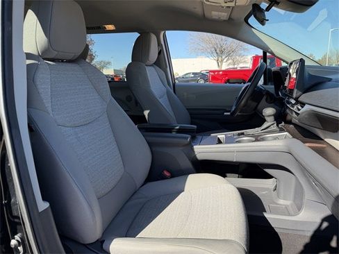 Certified 2024 Toyota Sienna LE image 28