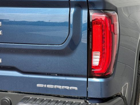 Certified 2021 GMC Sierra 1500 Denali w/ Technology Package RWD image 38