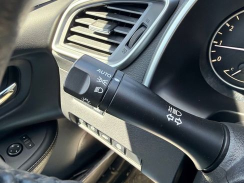 Used 2023 Nissan Murano SV AWD/4WD image 23