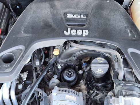 Used 2020 Jeep Wrangler Unlimited Rubicon AWD/4WD image 14