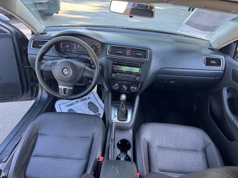 Used 2012 Volkswagen Jetta SE FWD image 21