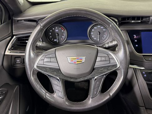 Used 2022 Cadillac XT5 Premium Luxury w/ Technology Package image 10