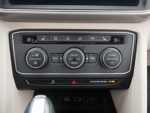 Used 2019 Volkswagen Atlas SE w/ Towing Package image 29