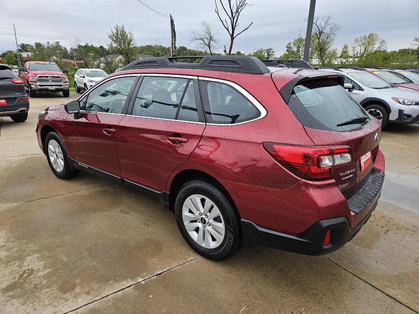 Used 2019 Subaru Outback 2.5i AWD/4WD image 8