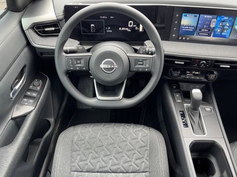 New 2026 Nissan Kicks SV image 15