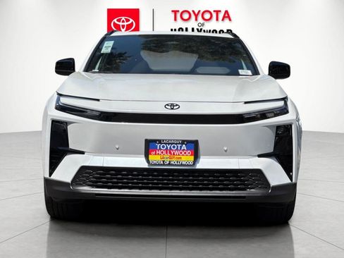 New 2026 Toyota C-HR image 8