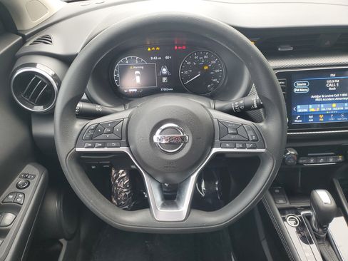 Certified 2021 Nissan Kicks SV image 21