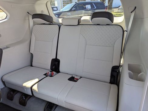 Used 2025 GMC Acadia Denali w/ LPO, Floor Liner Package image 16