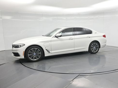 Used 2019 BMW 530e w/ Convenience Package RWD image 30