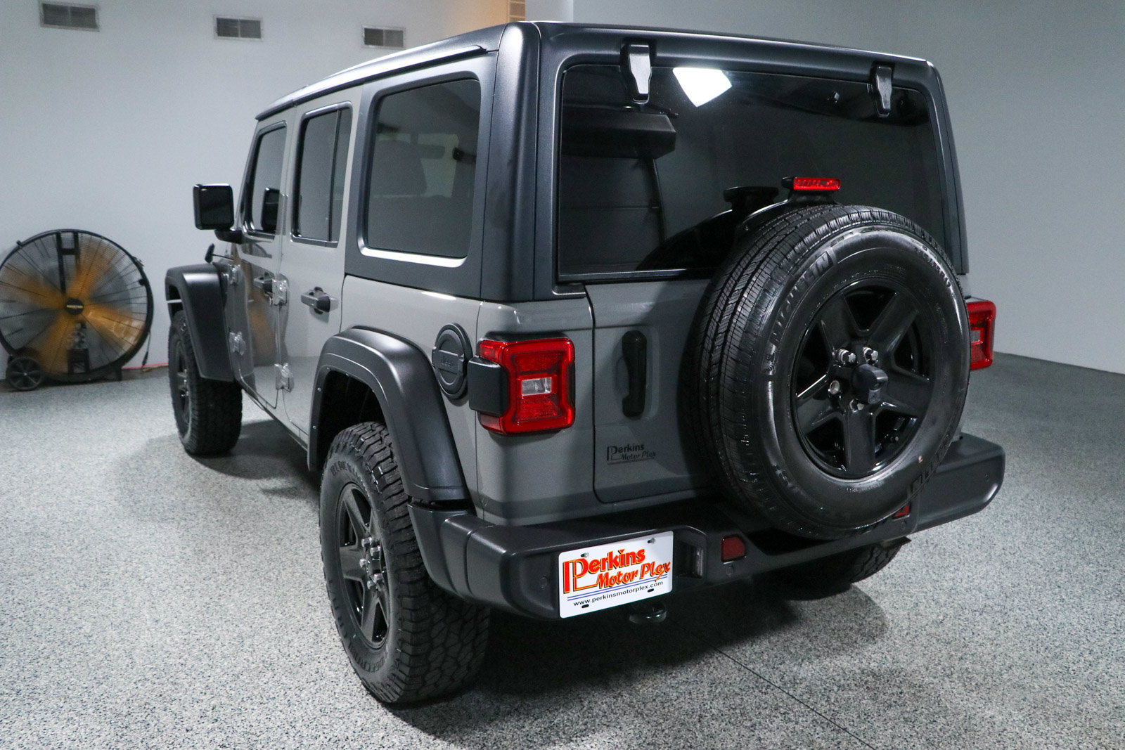 Used 2022 Jeep Wrangler Unlimited Sport AWD/4WD image 9