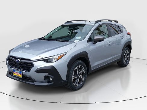 Certified 2024 Subaru Crosstrek 2.0i Premium AWD/4WD image 3