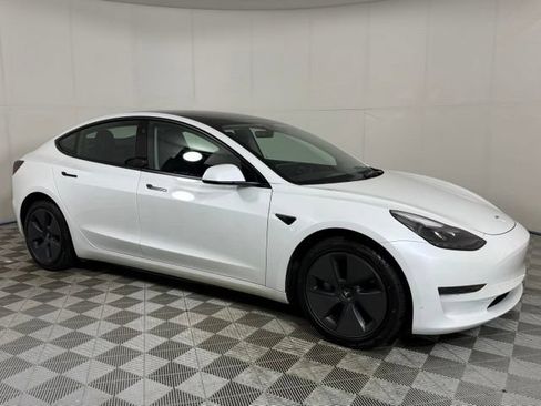 Used 2023 Tesla Model 3 Standard Range RWD image 14