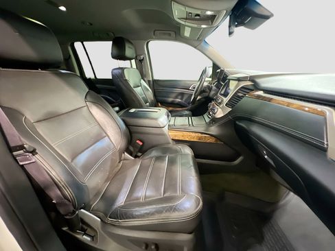 Used 2015 GMC Yukon XL Denali image 23